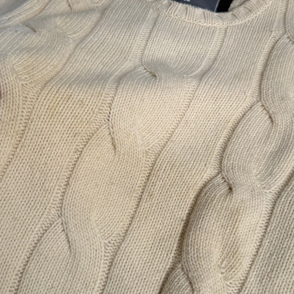 Vintage wool American Eagle Cream cable knit sweater with embroidered logo sz M - Picture 6 of 10